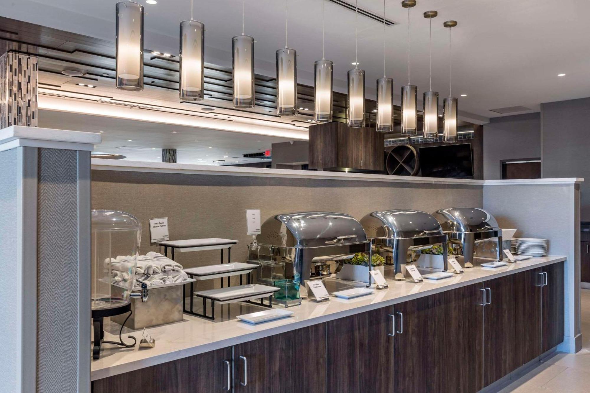 Cambria Hotel Manchester South Windsor Bagian luar foto