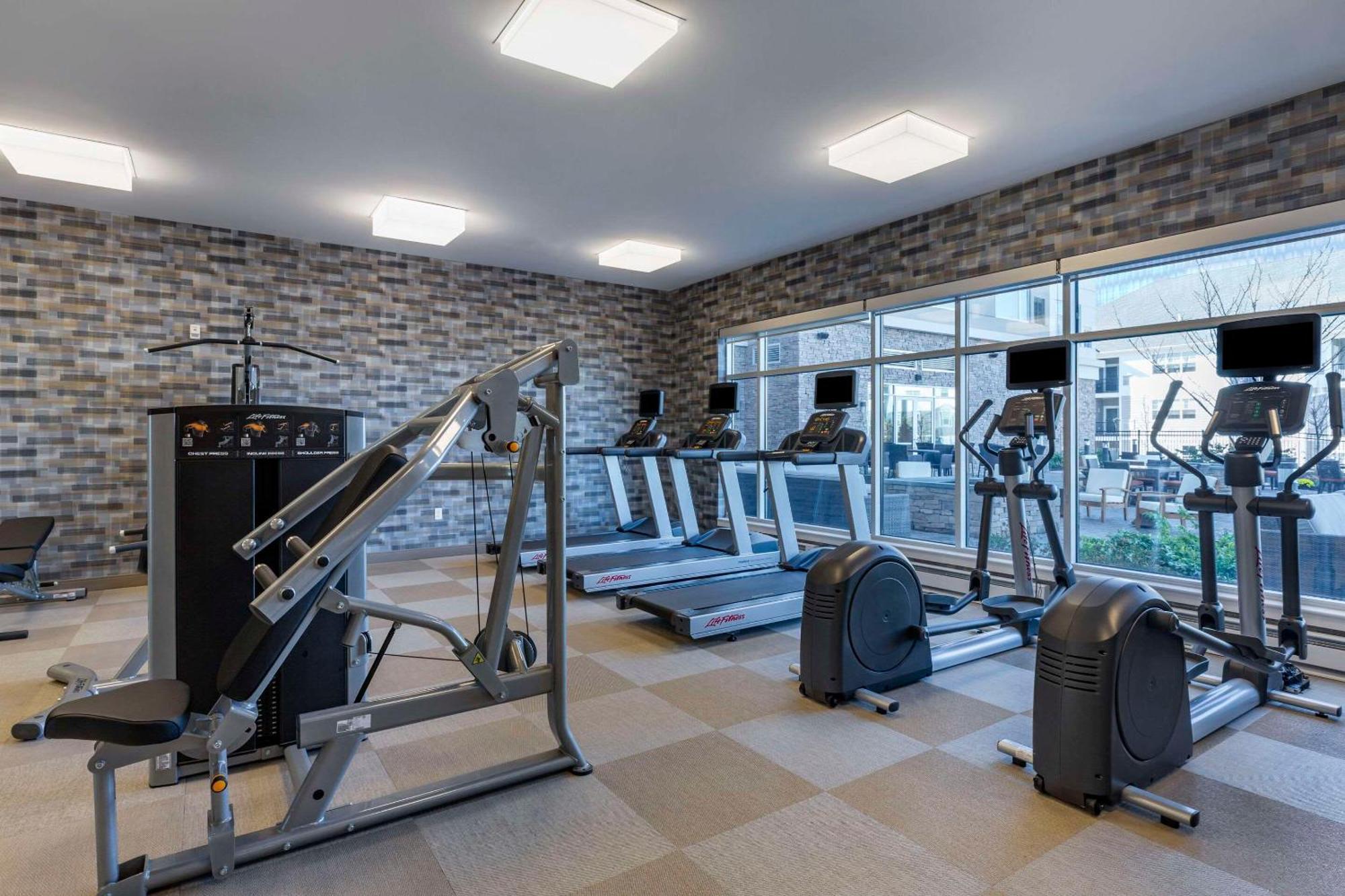 Cambria Hotel Manchester South Windsor Bagian luar foto