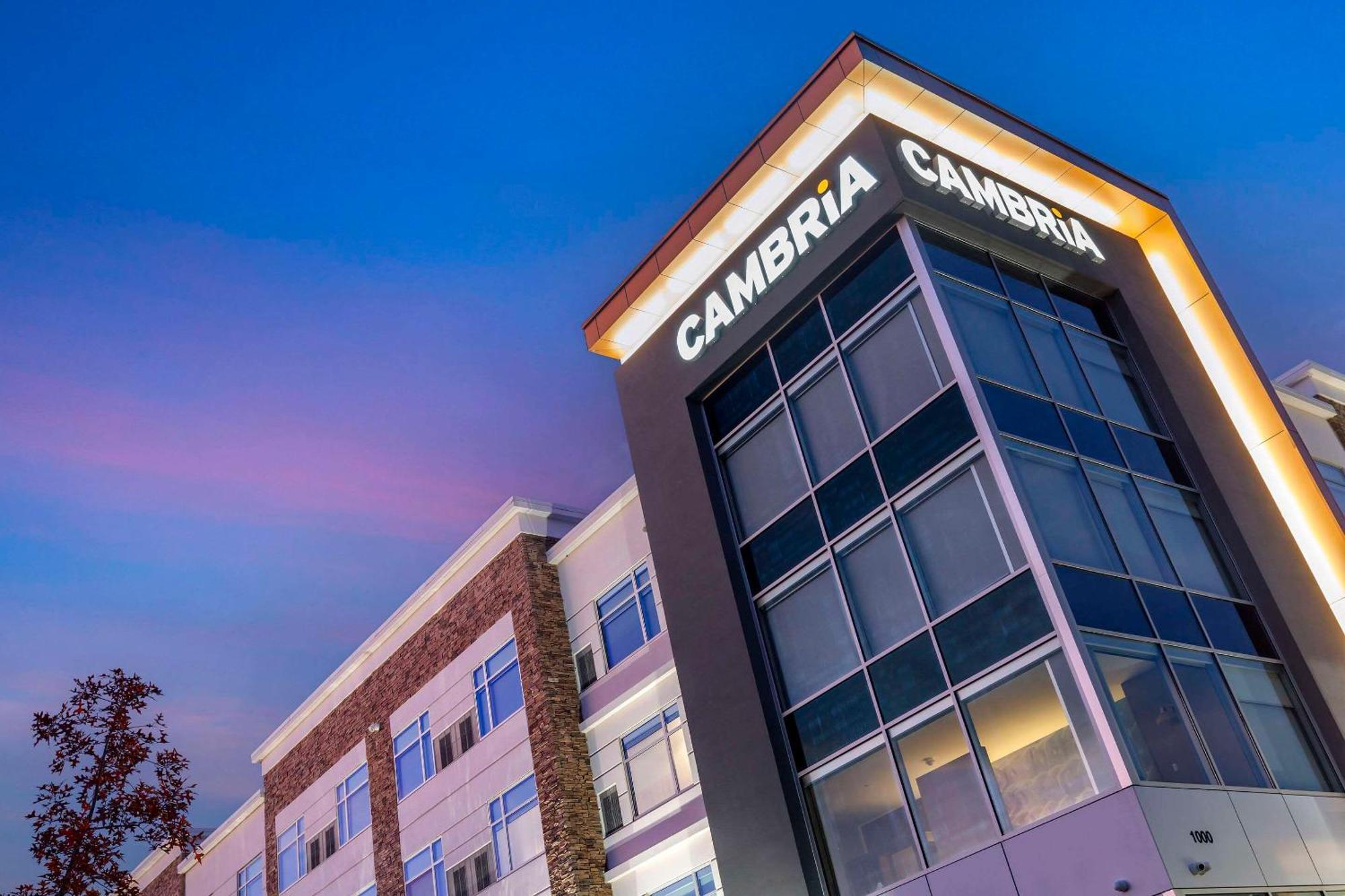 Cambria Hotel Manchester South Windsor Bagian luar foto
