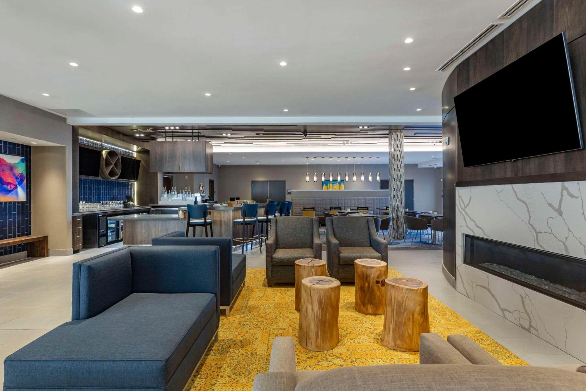 Cambria Hotel Manchester South Windsor Bagian luar foto